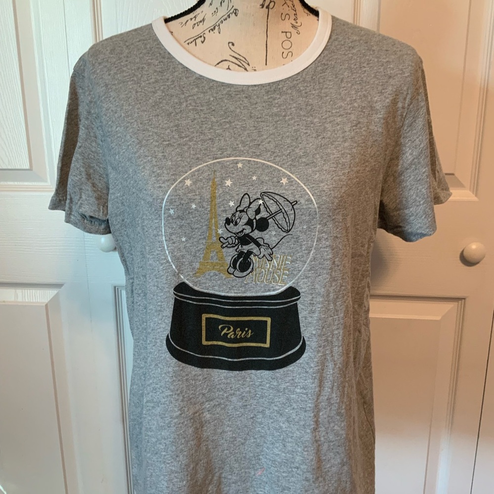 Uniqlo Graphic Relaxed Gray T-Shirt